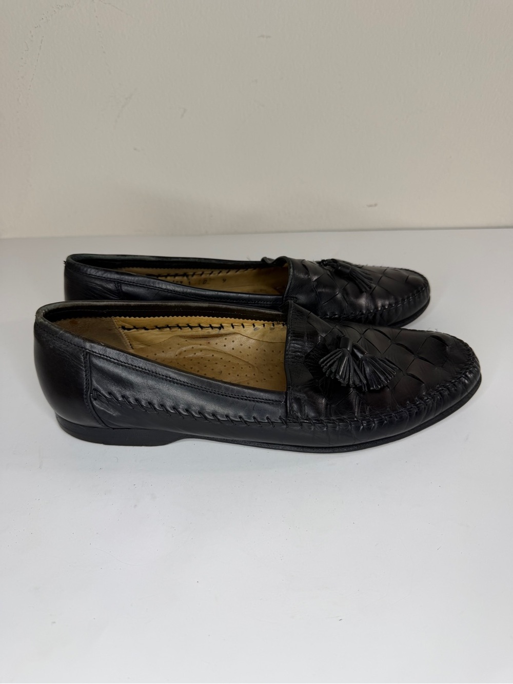 Santoni Black Woven Leather Tassel Loafers Men’s 9D  Made in Italy Handcrafted